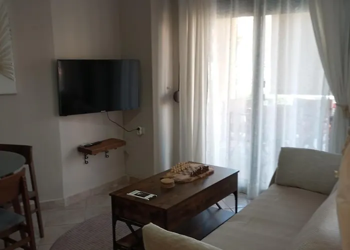 Stella's House نيكيتي